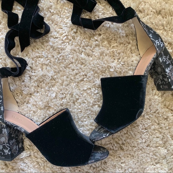 Lewit Mule Block Heel Sandals Velvet - Picture 6 of 8